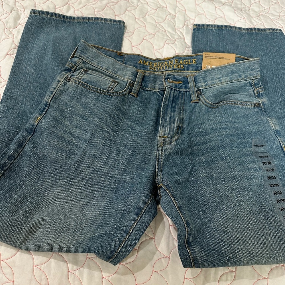 New-American Eagle jeans for man, available in size 30x30